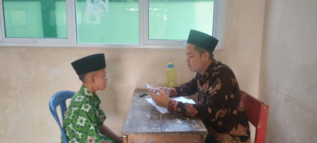 Setoran Tahfiz Tingkatkan Hafalan Al-Qurâ€™an Siswa MTsN 7 Bungo