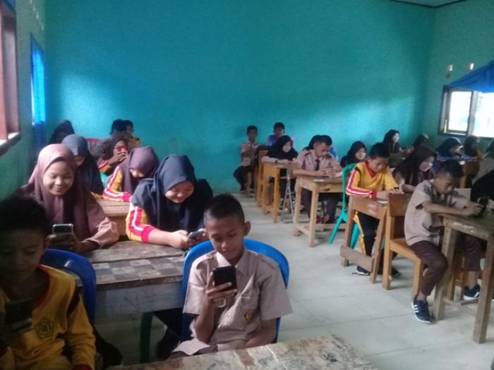 Canggih, MTsN 7 Bungo Selenggarakan Ujian Kenaikkan Kelas Berbasis Android 