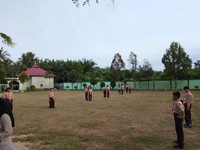 Pramuka Penggalang MTsN 7 Bungo Kembali Gelar Latihan Rutin dengan Semangat Kebersamaan