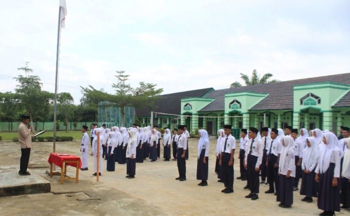 Lanjutkan Estafet Kepemimpinan, Pengurus OSIM MTsN 7 Bungo Periode 2026/2027 Resmi Dilantik