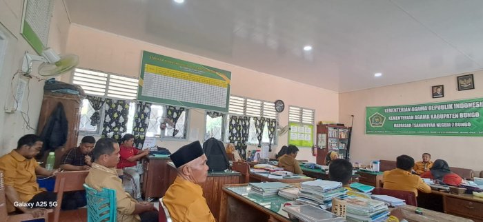 MTsN 7 Bungo Matangkan Persiapan KOMPAS Madrasah Tingkat Kabupaten Bungo Tahun 2026 MTsN 7 Bungo Matangkan Persiapan KOMPAS Madrasah Tingkat Kabupaten Bungo Tahun 2026