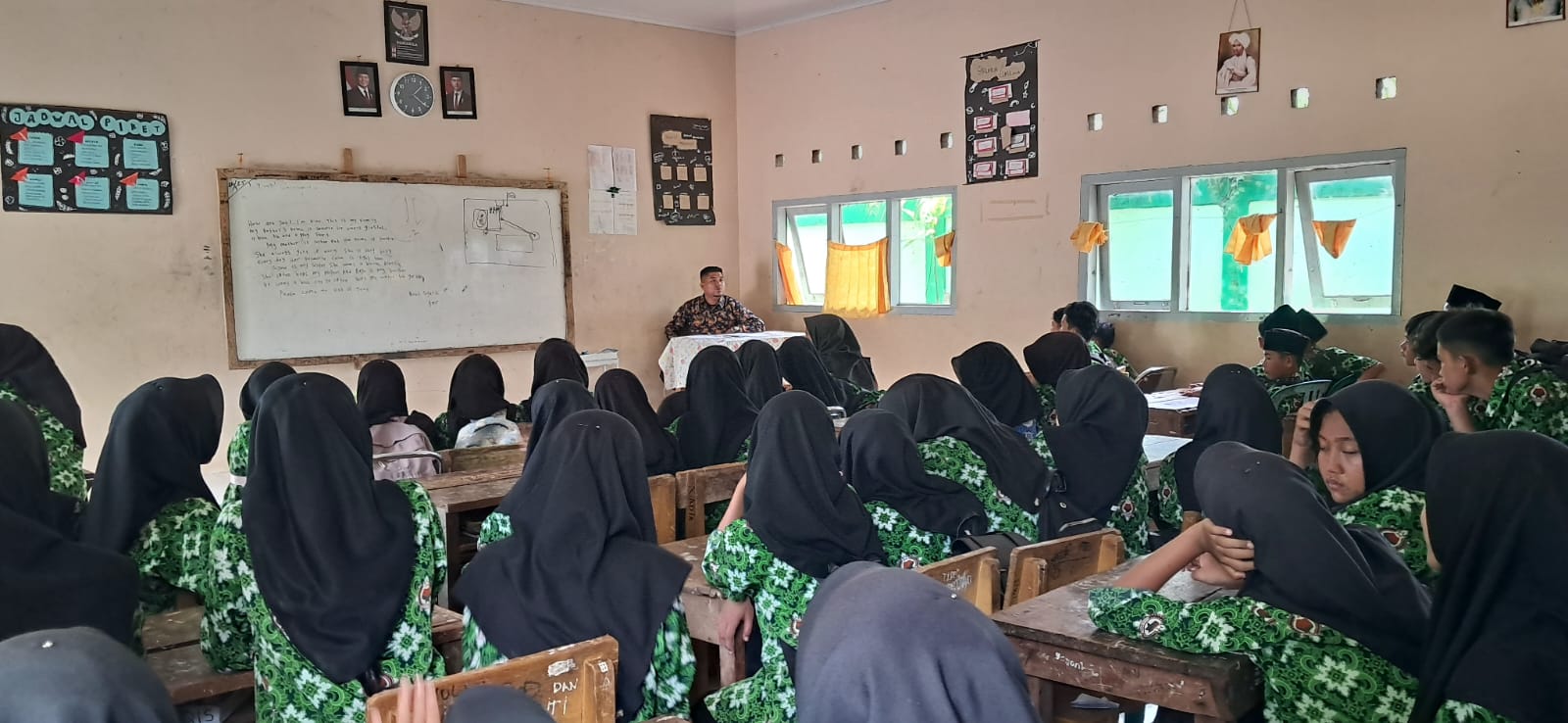 Menjelang Pengukuhan Dan Pelantikan, Pembina Osim MTsN 7 Bungo Gelar Pertemuan Bersama Seluruh Pengurus