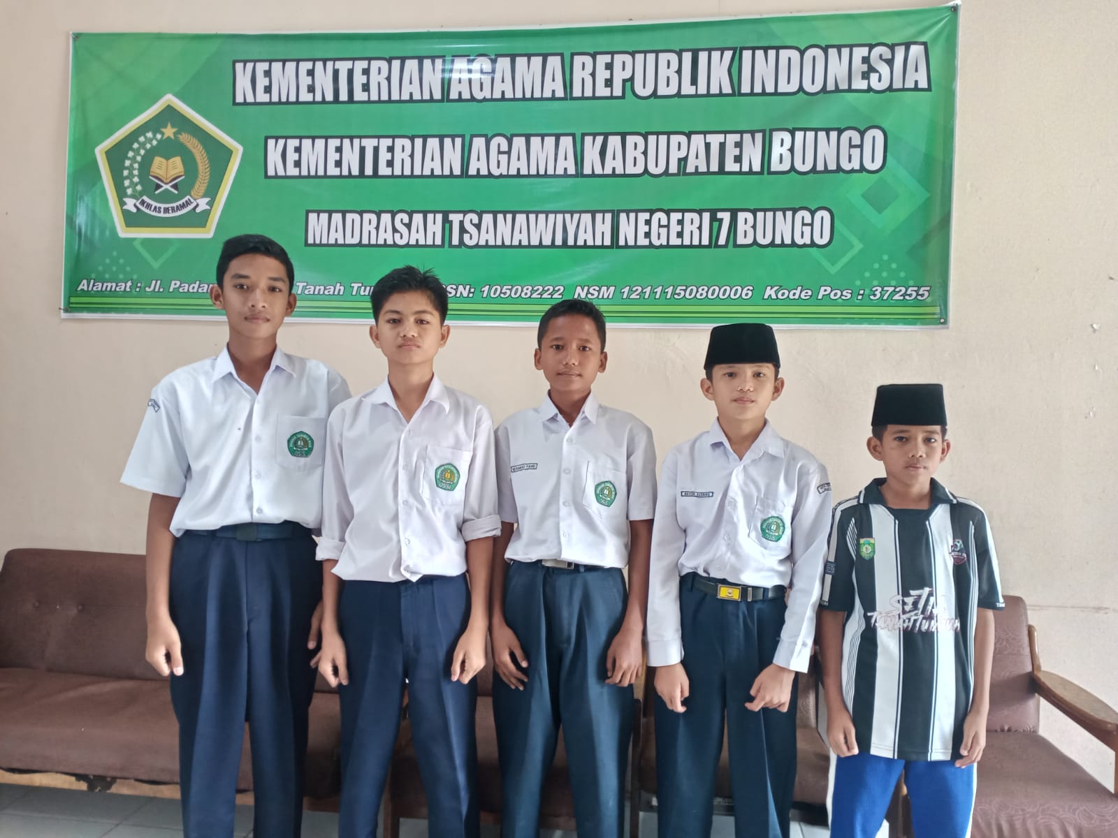 Enam Siswa MTsN 7 Bungo Terpilih Menjadi Kontingen Kecamatan Tanah Tumbuh pada Ajang STQ ke-59 Tingkat Kabupaten Bungo
