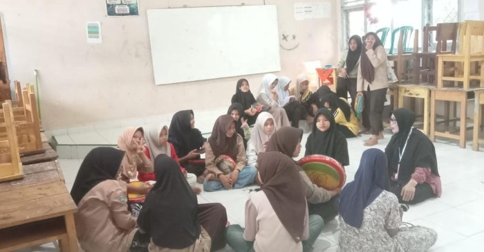 Jelang Maulid Nabi Muhammad SAW 1447 H, Tim Kasidah Rebana MTsN 7 Bungo Gelar Latihan Intensif