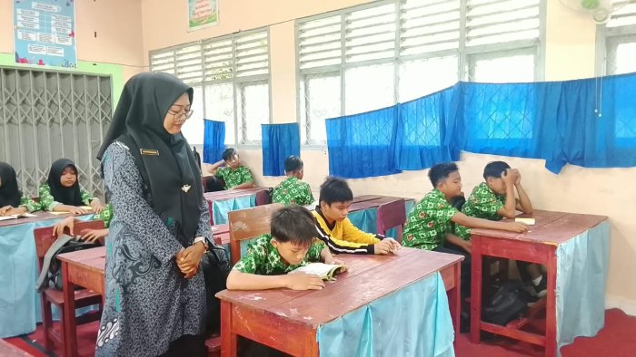 Pembiasaan Pagi MTsN 7 Bungo, Awali Hari dengan Khidmat dan Penuh Semangat Pembiasaan Pagi MTsN 7 Bungo, Awali Hari dengan Khidmat dan Penuh Semangat