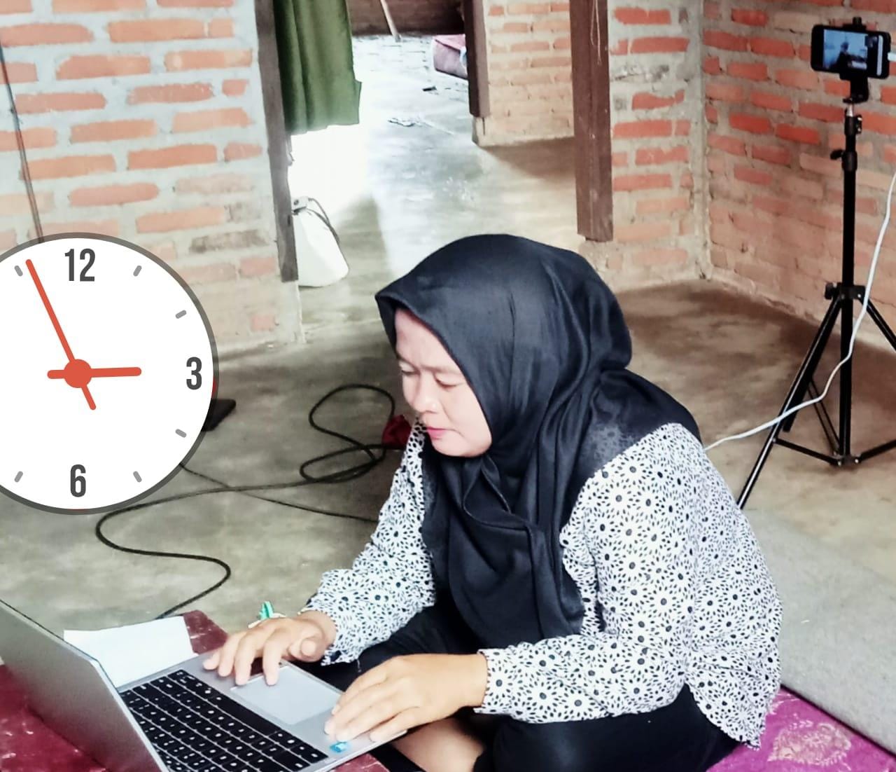 Ibu  Rubiah, S.Pd Guru MTsN 7 Bungo Ikuti UKMPPG Secara Daring berjalan lancar