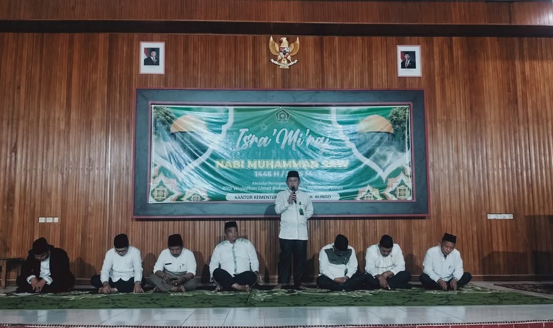 Kepala Madrasah MTs Negeri 7 Bungo Hadiri Peringatan Isra Mi'raj di Kantor Kemenag Bungo