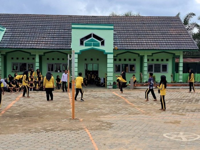 Hari Ke-4 Class Meeting MTsN 7 Bungo Berlangsung Meriah, Final Voli dan Mini Soccer Warnai Kompetisi