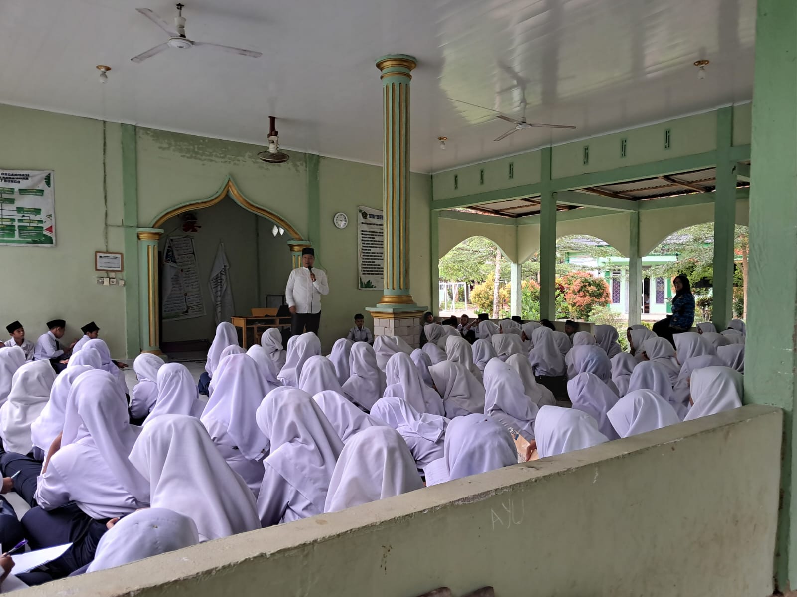 Kajian Nuzulul Quran dan Keutamaan Lailatul Qadar di MTs Negeri 7 Bungo