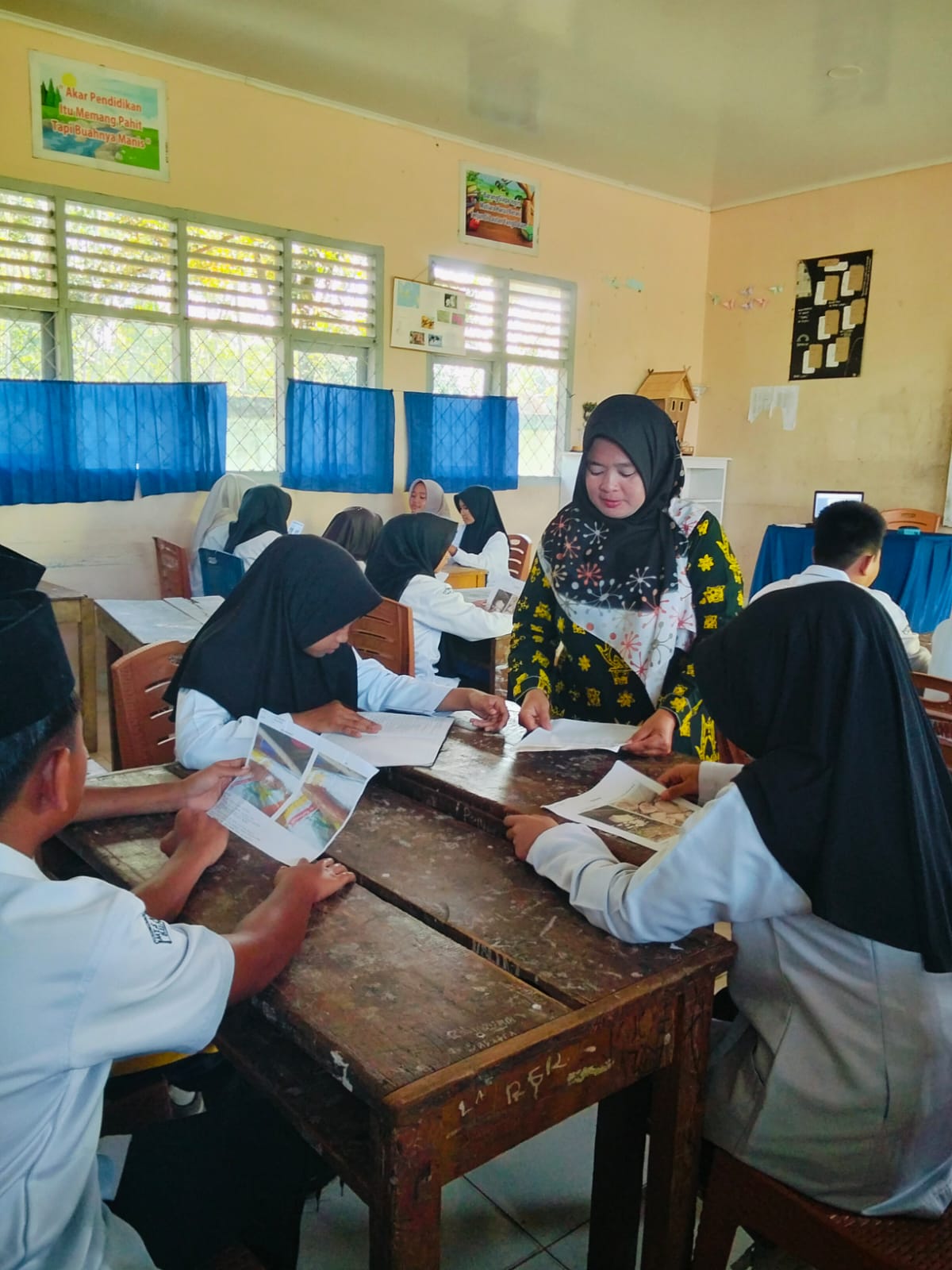 Ibu Rubiah, S.Pd Manfaatkan Program PPG untuk Raih Gelar Guru Profesional dan Tersertifikasi