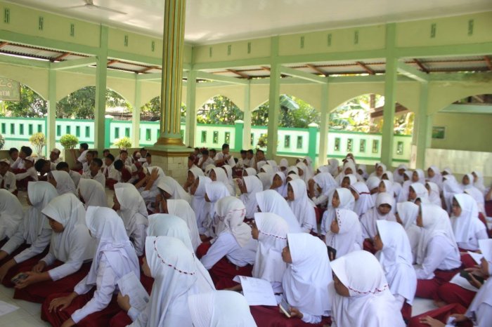 Tahap Awal PMBM MTsN 7 Bungo Tahun Ajaran 2026/2027 Resmi Dimulai, Calon Murid Ikuti Simulasi CBT Android Tahap Awal PMBM MTsN 7 Bungo Tahun Ajaran 2026/2027 Resmi Dimulai, Calon Murid Ikuti Simulasi CBT Android