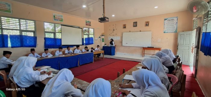 Semangat Kembali ke Madrasah, Hari Pertama KBM Pasca Idul Fitri di MTsN 7 Bungo Berjalan Lancar
