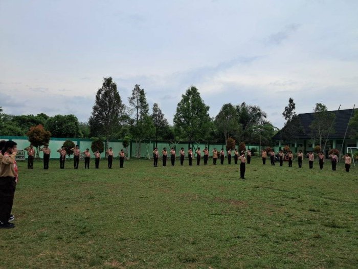 MTsN 7 Bungo Gelar Kegiatan Rutin Ekstrakurikuler Pramuka: Bentuk Semangat dan Karakter Siswa