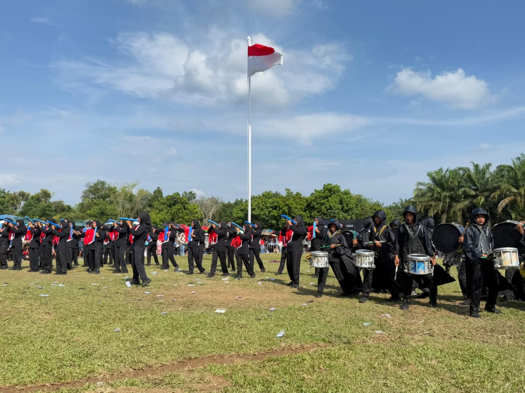Bahana Syahdu MTsN 7 Bungo Angkat Tema â€œSyirikâ€ dalam Penampilan Spektakuler