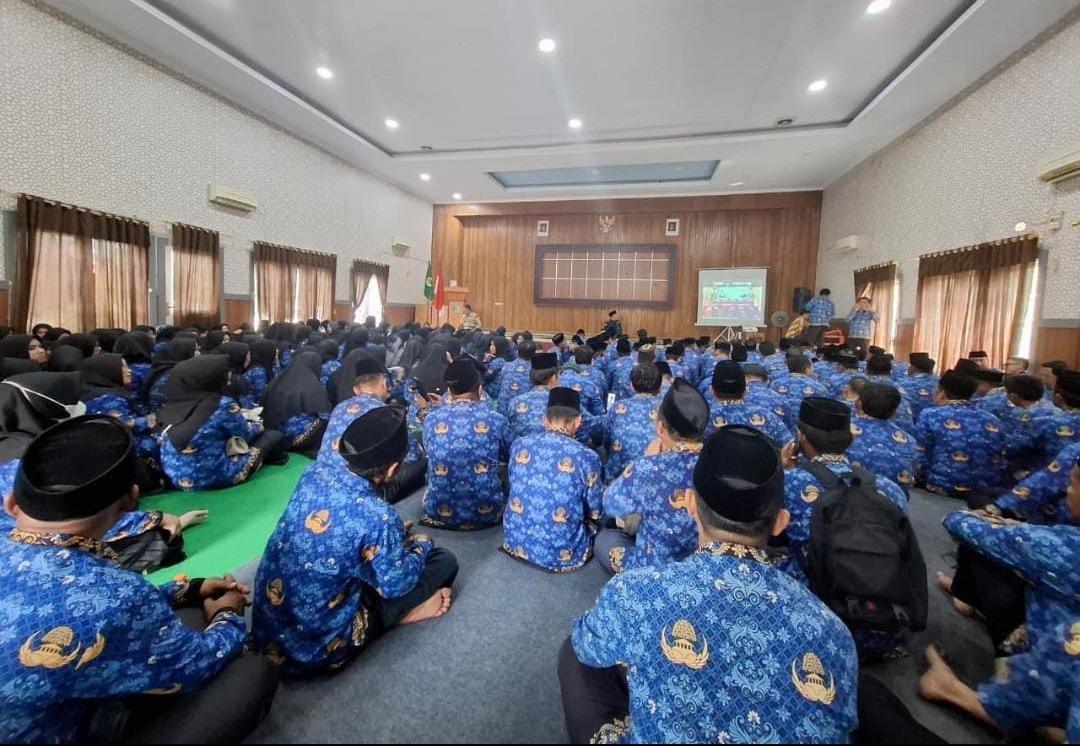 CPNS dan PPPK Satker MTsN 7 Bungo Ikuti Pembinaan Kepegawaian oleh Ka. Biro SDM Kemenag RI