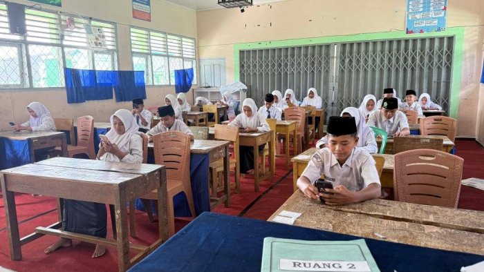 Pelaksanaan ASAS Hari Kedua di MTsN 7 Bungo Berjalan Tertib dan Kondusif