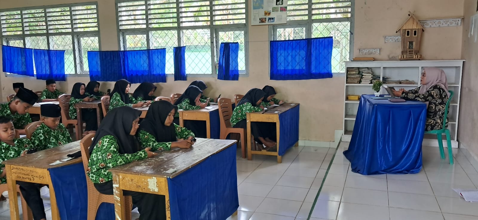 Memasuki Hari Kelima, Pelaksanaan Assas Di MTsN 7 Bungo Berjalan Lancar