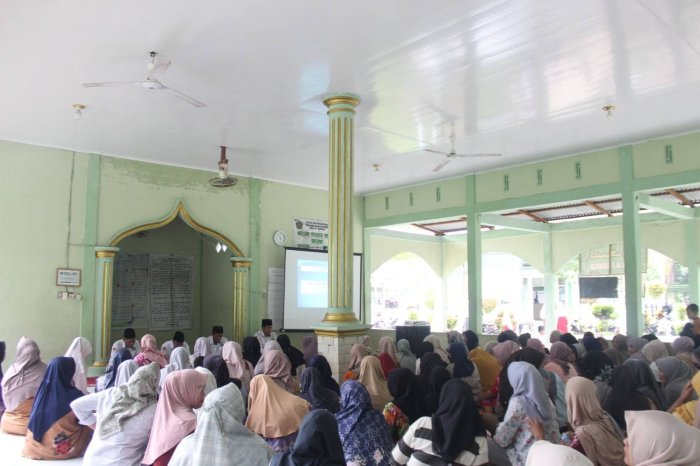 Rapat Perdana Bersama Orang Tua Murid Baru, MTsN 7 Bungo Perkuat Sinergi Sambut Tahun Ajaran 2026/2027 Rapat Perdana Bersama Orang Tua Murid Baru, MTsN 7 Bungo Perkuat Sinergi Sambut Tahun Ajaran 2026/2027