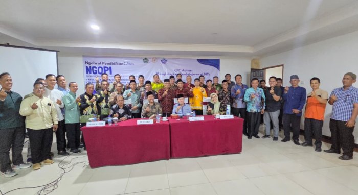 Guru MTsN 7 Bungo Ikuti Kegiatan NGOPI (Ngobrol Pendidikan Islam) Bersama Komisi VIII DPR RI dan UIN STS Jambi