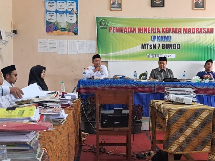 PKKM 2025 MTsN 7 Bungo Resmi Berakhir, Kepala Madrasah Apresiasi Tim Penilai dan GTK