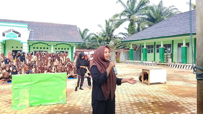 Penampilan IX D Tutup Babak Kualifikasi MTsN 7 Mencari Bakat dengan Spektakuler