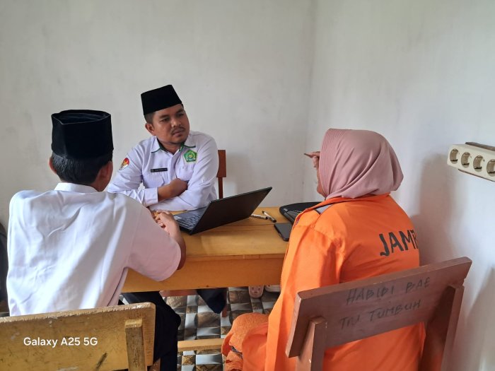 Perkuat Layanan Konseling, Guru BK MTsN 7 Bungo Tingkatkan Kolaborasi dengan Orang Tua Siswa