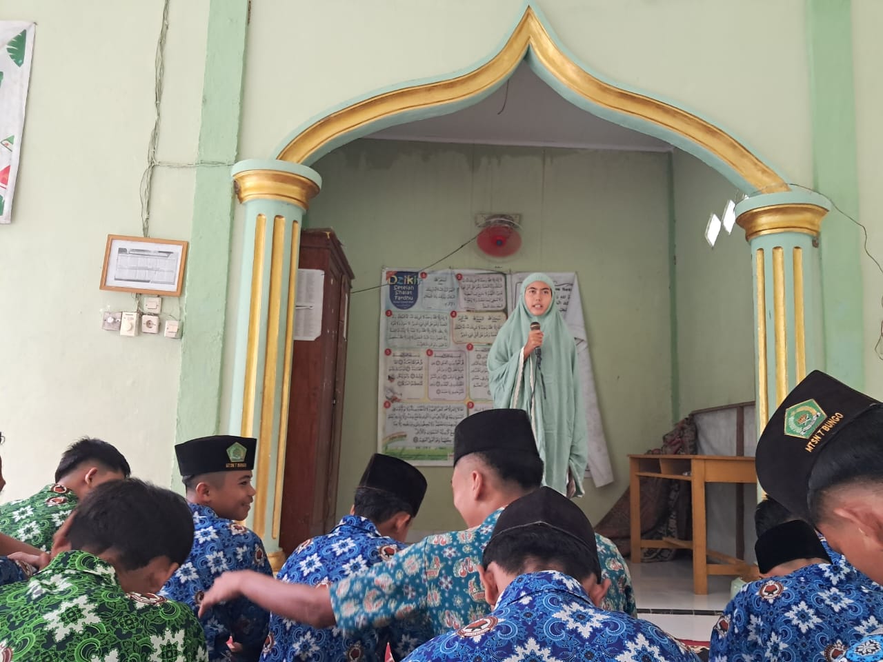 Melalui Kultum Sarana Melatih Public Speaking Skil Siswa MTsN 7 Bungo 
