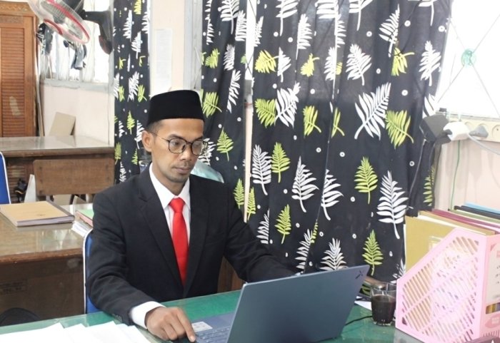 Guru MTsN 7 Bungo Ikuti Yudisium PPG Kemenag di UM, Resmi Dikukuhkan sebagai Guru Profesional