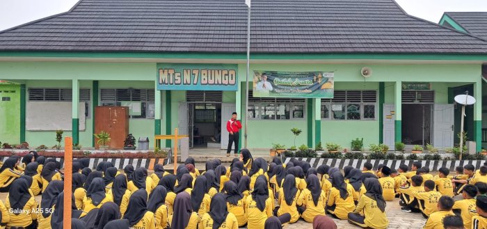Apel Pagi MTsN 7 Bungo Tekankan Kesungguhan Menuntut Ilmu dan Semangat Hadapi Ujian Akhir