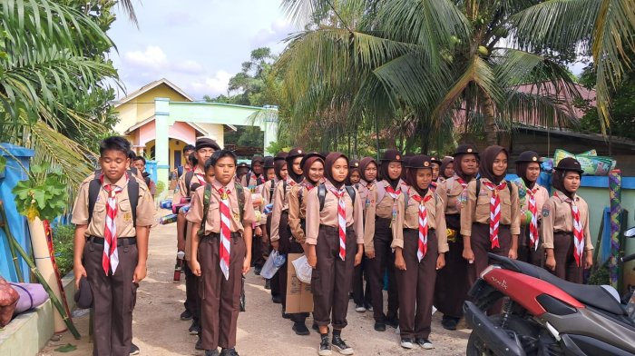 Peserta Persami MTsN 7 Bungo Resmi Memasuki Bumi Perkemahan Madrasah