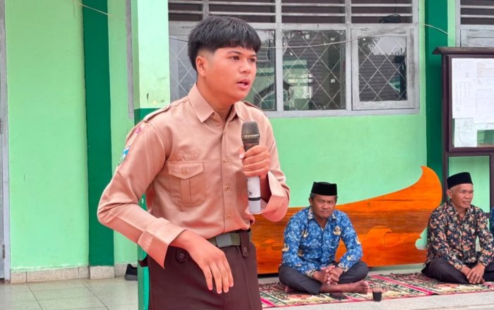 Asah Jiwa Seni dan Penghayatan, Peserta Lomba Baca Puisi MTsN 7 Bungo Tampilkan Kemampuan di Panggung Madrasah
