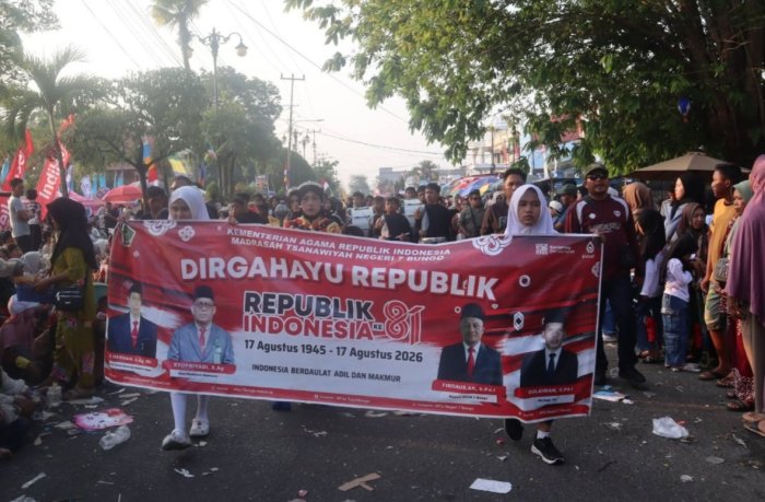 Bukan Sekadar Pawai, Marching Band Bahana Syahdu MTsN 7 Bungo Gebrak Pawai Pembangunan Kabupaten Bungo Bukan Sekadar Pawai, Marching Band Bahana Syahdu MTsN 7 Bungo Gebrak Pawai Pembangunan Kabupaten Bungo