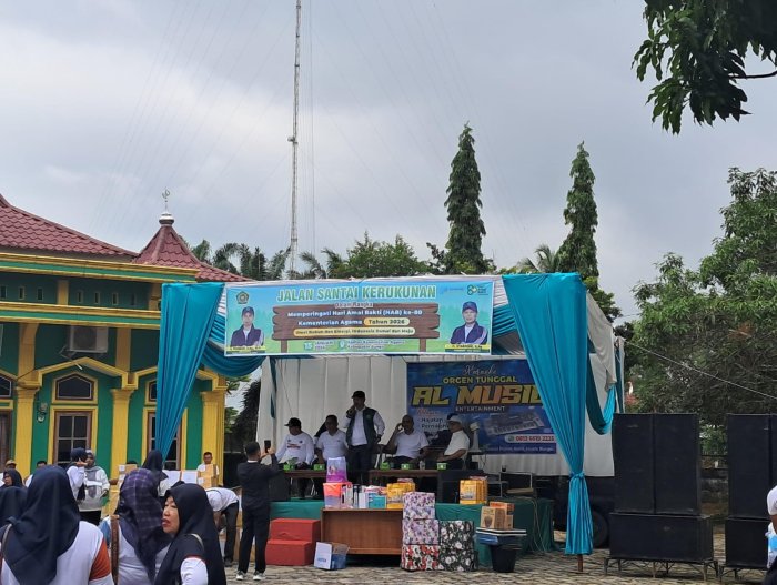 Semarak dan Penuh Keakraban: Pembagian Doorprize Warnai Puncak Jalan Sehat Kerukunan HAB ke-80 Kemenag di Bungo