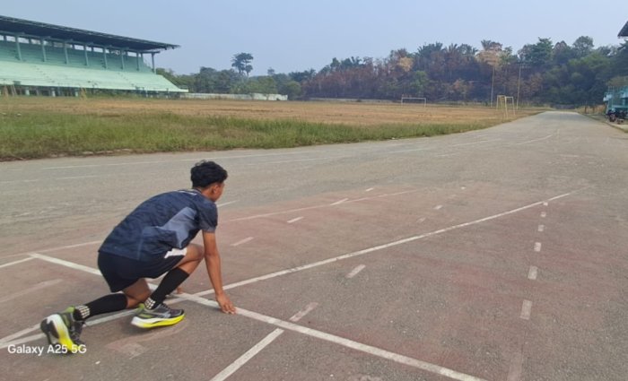 Jelang KOMPAS Madrasah 2026, Siswa MTsN 7 Bungo Uji Kesiapan di Lintasan Lari 100 Meter GOR Serunai