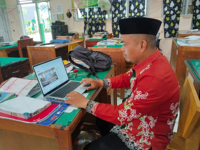 Guru MTsN 7 Bungo Ikuti Pembukaan Nasional Program PPG Batch 3