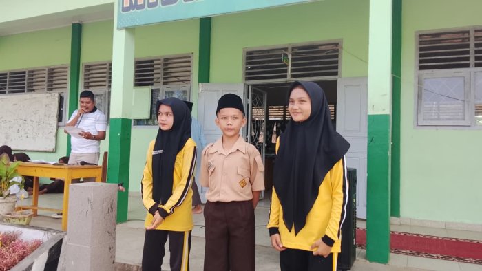 Tiga Peserta Raih Juara Lomba Cerita Monolog dalam Rangka Memeriahkan Hari Sumpah Pemuda