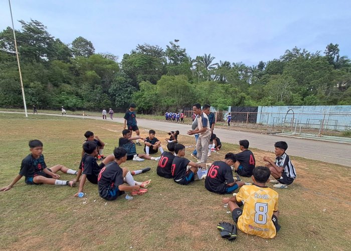 Motivasi dan Strategi Guru Pembimbing  Bapak Apriyadi Bawa MTsN 7 Bungo Raih 3 Poin Berharga