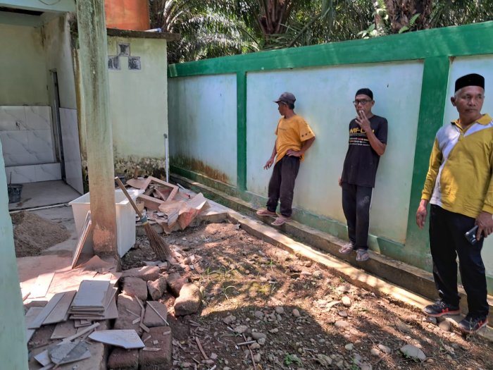 MTsN 7 Bungo Mulai Renovasi dan Pengembangan Musholla untuk Kenyamanan Ibadah Warga Madrasah