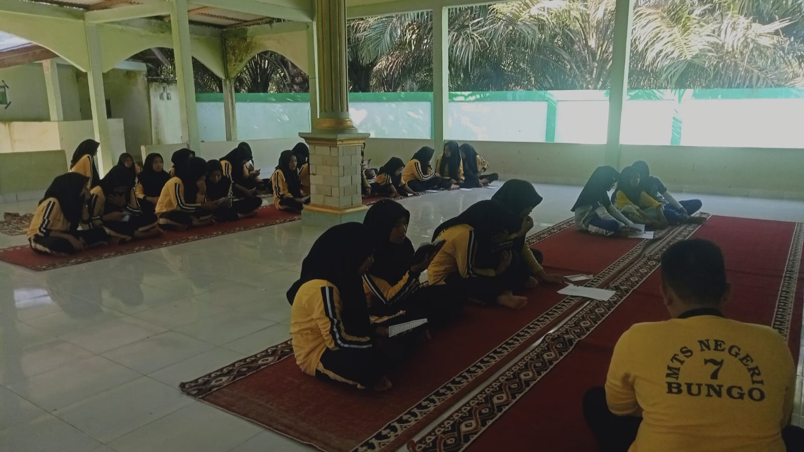 Siswa MTsN 7 Bungo Antusias Ikuti Latihan Tilawah Al-Qur'an Rutin
