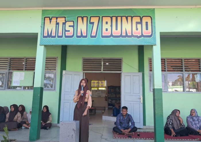 Zuhaira Sampaikan Pidato Bertema Madrasah Kita, Rumah Kita: Wujudkan Lingkungan yang Bersih