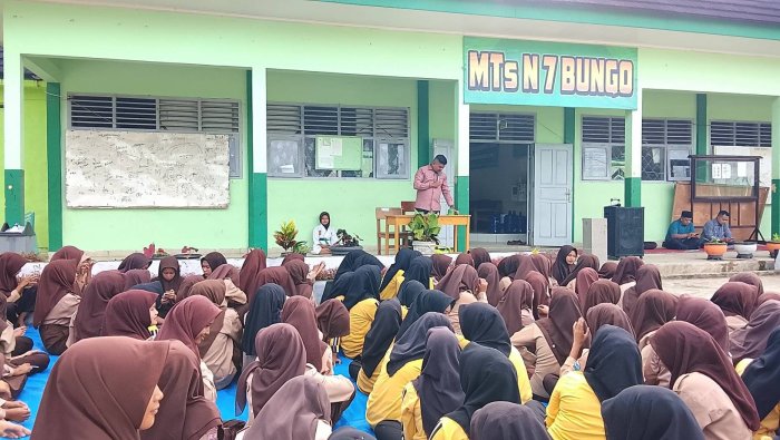 Pergelaran Minat dan Bakat MTsN 7 Bungo Tampilkan Potensi Siswa dengan Meriah
