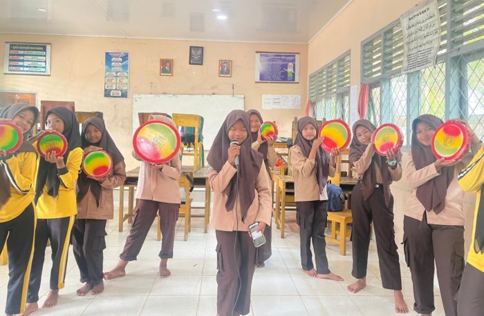 Tim Kasidah Rebana MTsN 7 Bungo Gelar Latihan Rutin, Lestarikan Seni Musik Islami