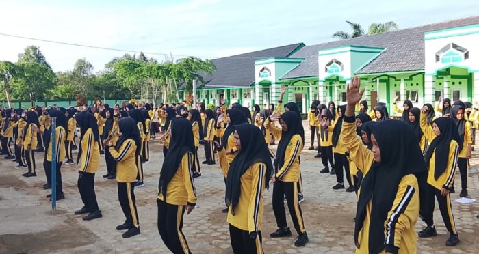 Bangun Semangat dan Kebersamaan, MTsN 7 Bungo Gelar SKJ Penuh Keceriaan