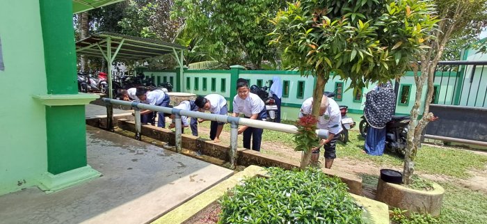 Tempat Wudhu MTsN 7 Bungo Jadi Sarana Pembelajaran Fikih