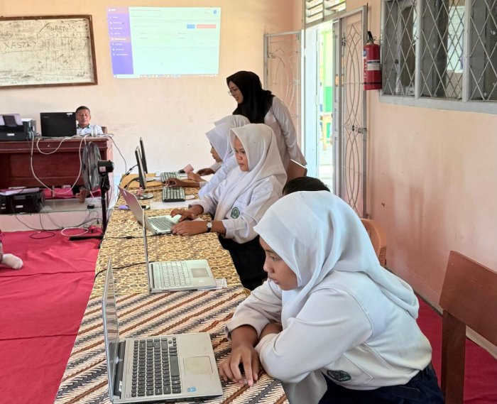 Pelaksanaan ANBK Hari Kedua di MTsN 7 Bungo Berjalan Tertib dan Lancar