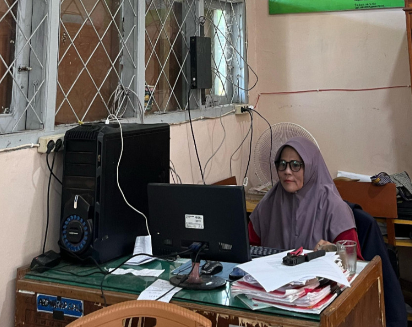 Guru MTsN 7 Bungo Antusias Ikuti Pelatihan Penyusunan Bahan Ajar Berbasis Media di Platform Akun Pintar Kemenag