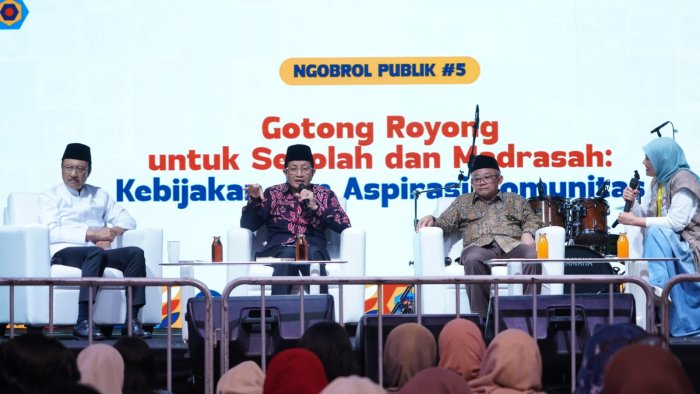 Pemerintah Gotong Royong Bangun Pendidikan di Indonesia Pemerintah Gotong Royong Bangun Pendidikan di Indonesia