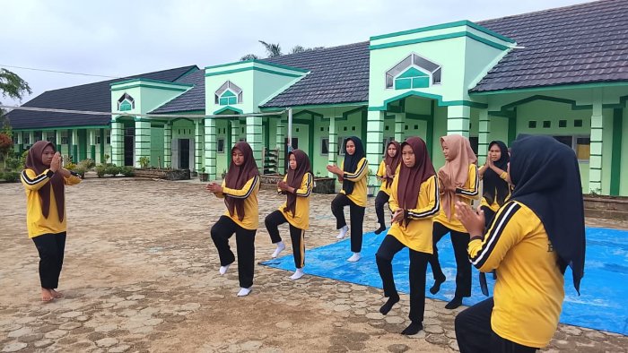 Tarian Sappele Sappele Siswi Kelas IX D Angkat Nilai Budaya Batak di Ajang Grand Final MTsN 7 Mencari Bakat
