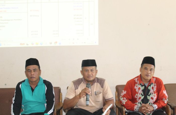 Rapat Internal MTsN 7 Bungo Bahas Program Strategis dan Penguatan Kinerja Madrasah Rapat Internal MTsN 7 Bungo Bahas Program Strategis dan Penguatan Kinerja Madrasah