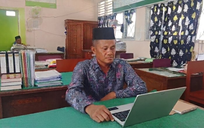 Kepala MTsN 7 Bungo Ikuti Pelatihan ASN Berintegritas Bersama KPK, Perkuat Budaya Antikorupsi di Madrasah Kepala MTsN 7 Bungo Ikuti Pelatihan ASN Berintegritas Bersama KPK, Perkuat Budaya Antikorupsi di Madrasah